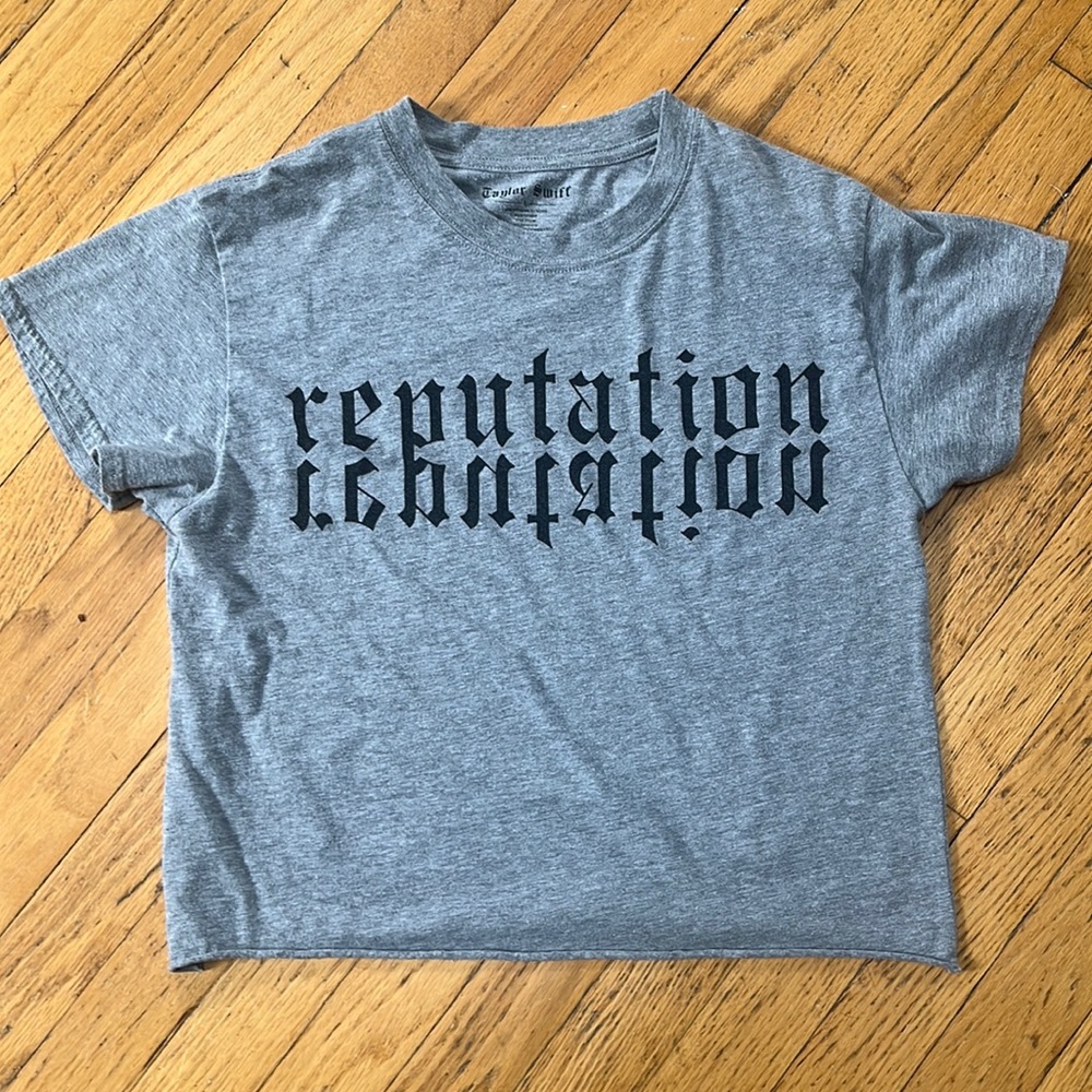 SOLD Taylor Swift Reputation Stadium Tour Mirror crop Tee